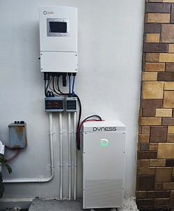 7.6 kWp Baseview Lipa Hybrid Installation